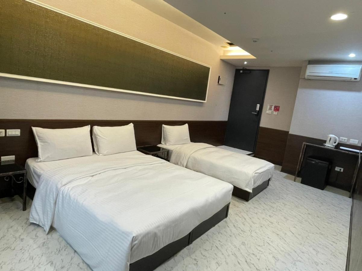 苓旅萬年-Lin Inn Wan Nian Taipei Exteriör bild