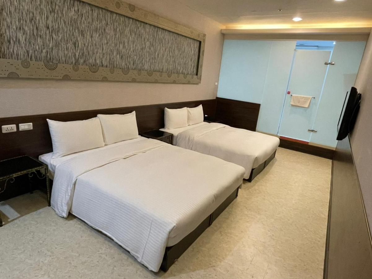 苓旅萬年-Lin Inn Wan Nian Taipei Exteriör bild