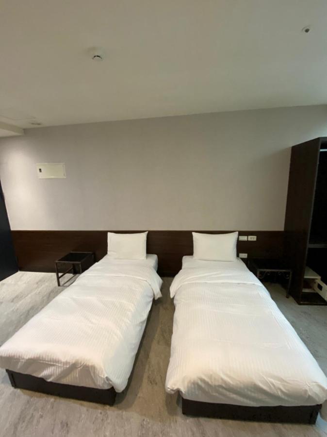 苓旅萬年-Lin Inn Wan Nian Taipei Exteriör bild
